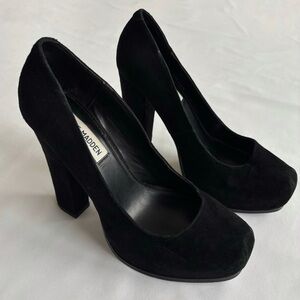 Steve Madden velvet/suede pumps heels, black (size 7.5)